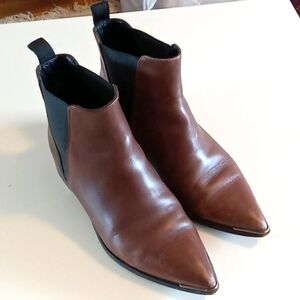Stunning brown ACNE Jensen  boot